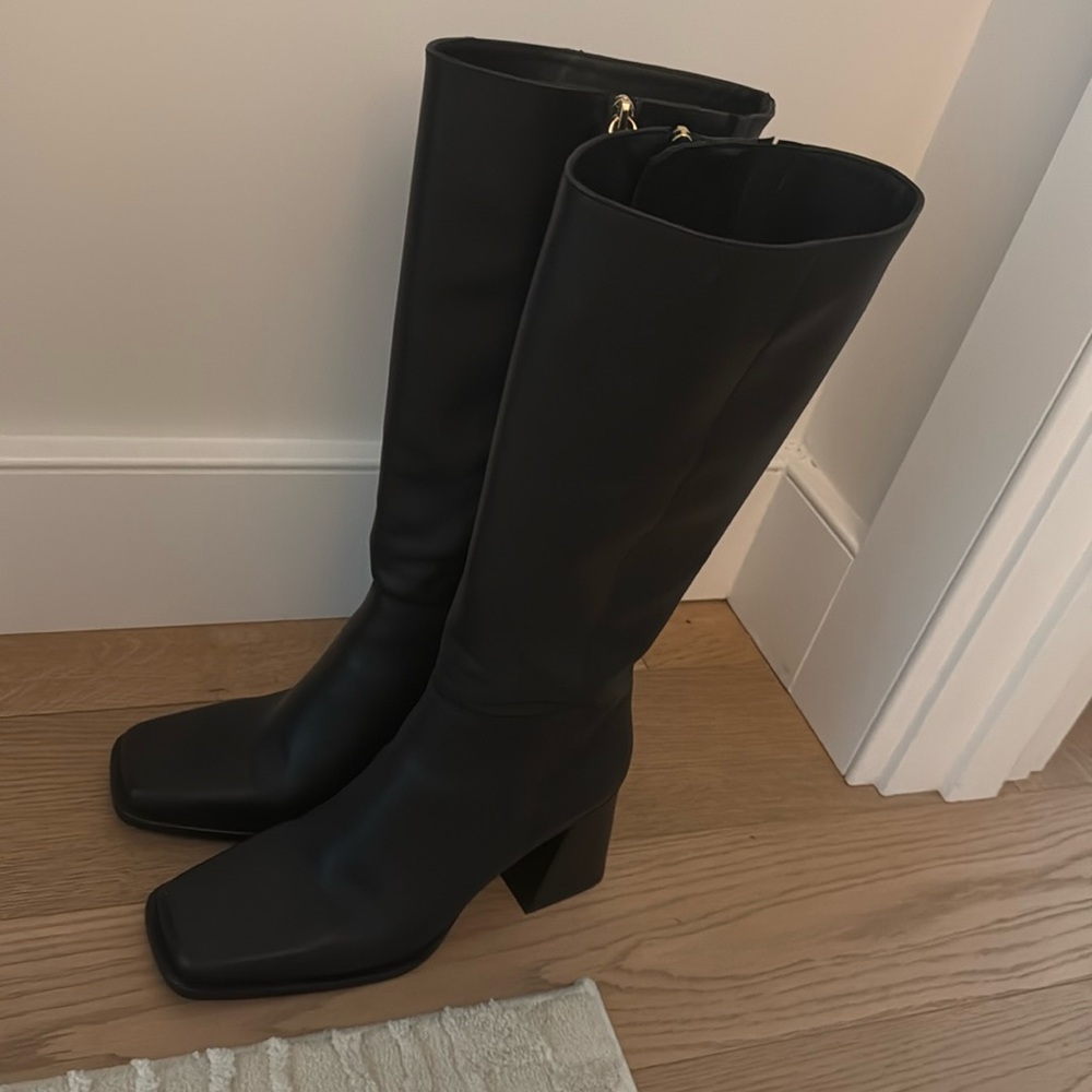 Feners black leather boots